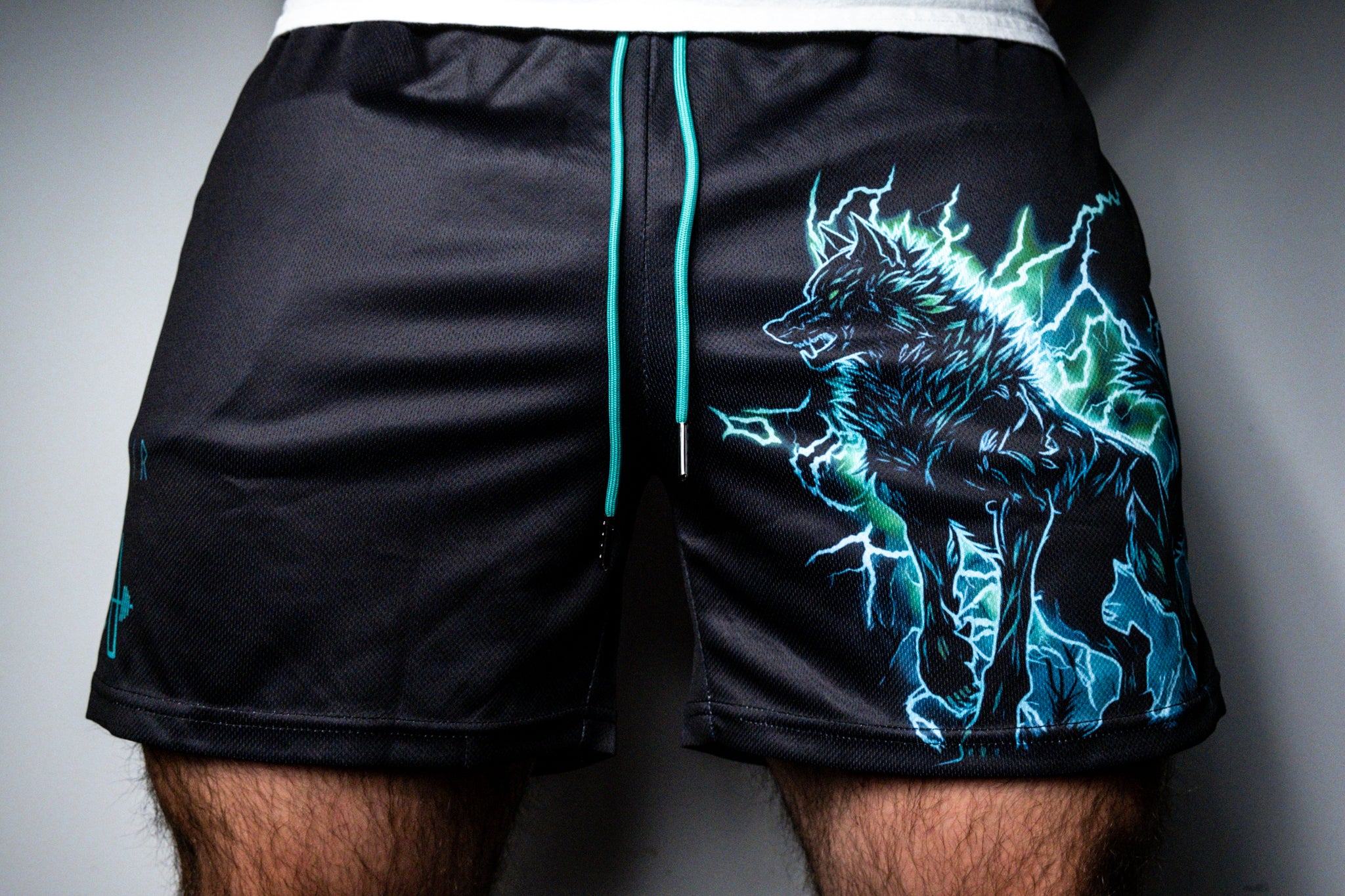 Ultimate fitness shorts built to make you look good while performing your best in the gym. Comfortable to rock during deadlifts and on a casual night out, these 5 inch inseam shorts are perfect for all occasions.